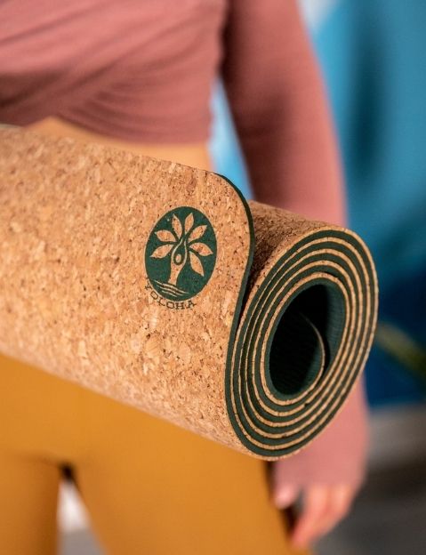 Yoloha: The 11 Best Non-Toxic + Sustainable Yoga Mats