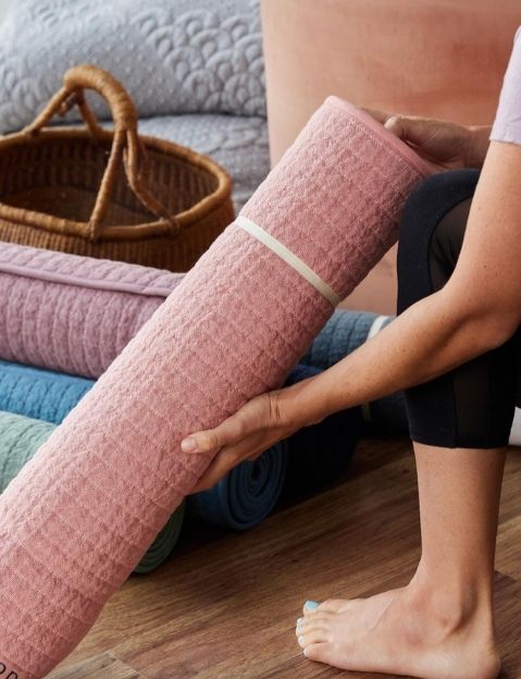 Brentwood Home: The 11 Best Non-Toxic + Sustainable Yoga Mats