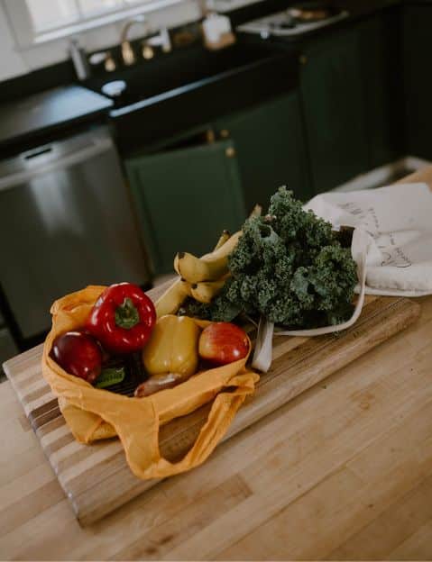 Going Green Beginner's Guide: 10 Ways to Live an Eco-Friendly Lifestyle
